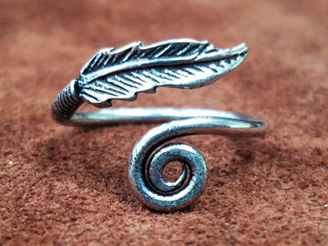 Adjustable Feather Ring