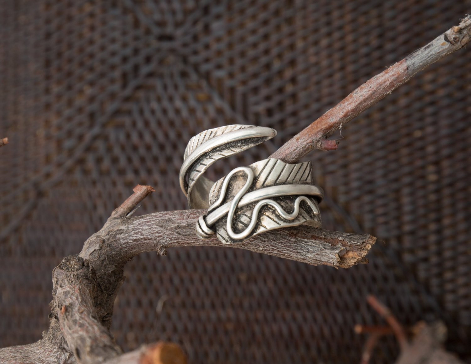Adjustable Feather Ring