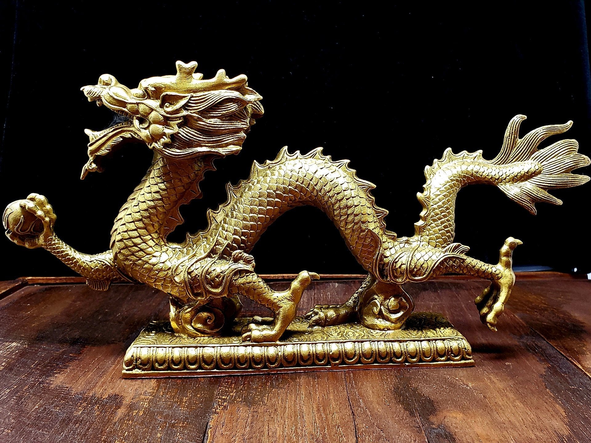Chinese Dragon Statue