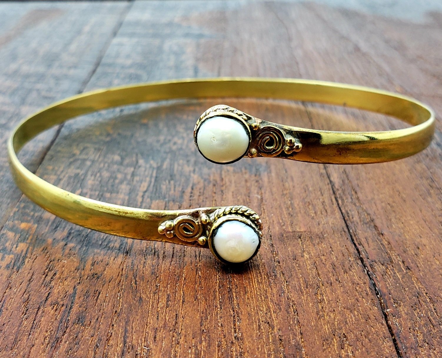 Golden Pearl Arm Cuff