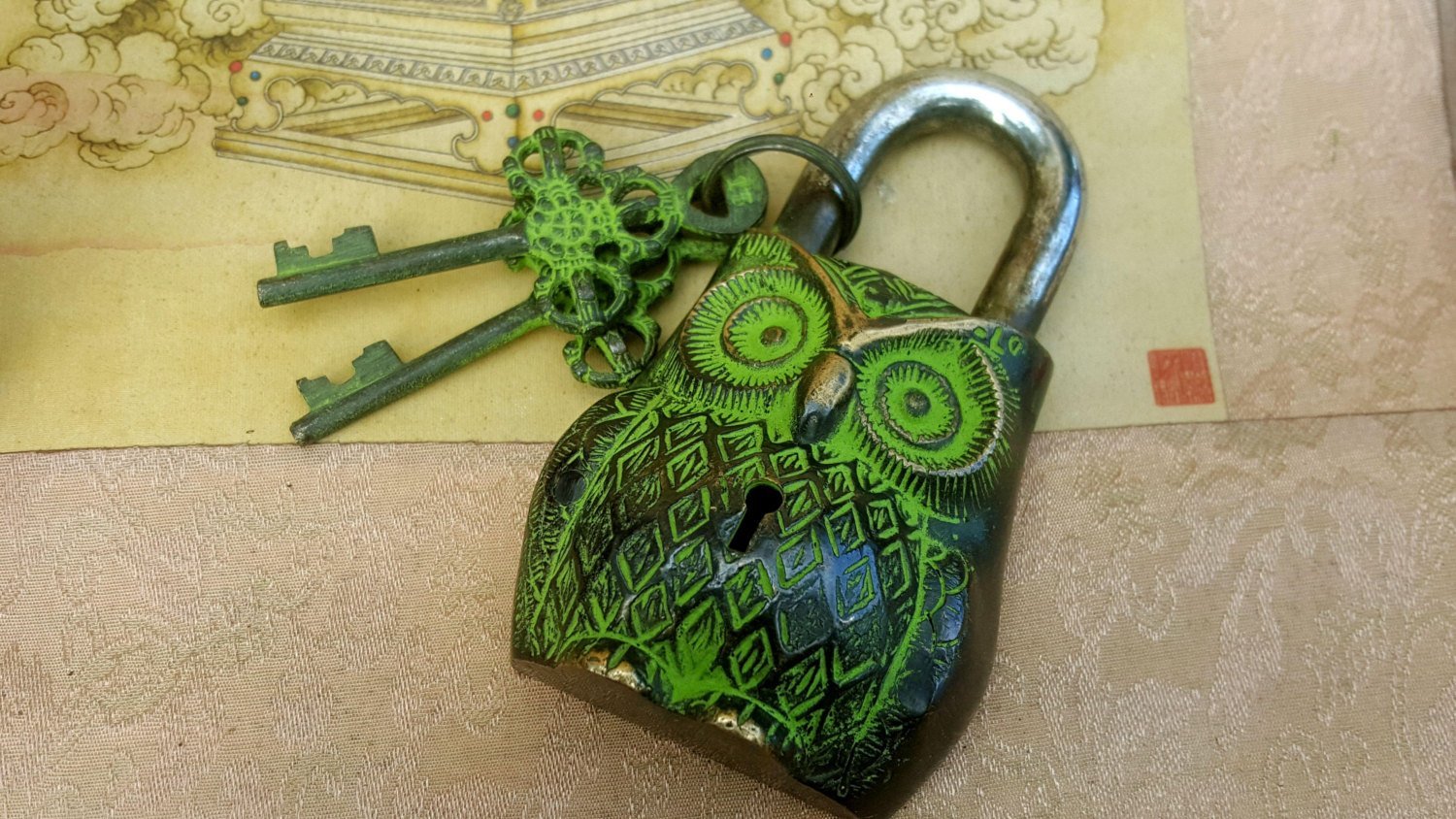 Owl Temple Lock